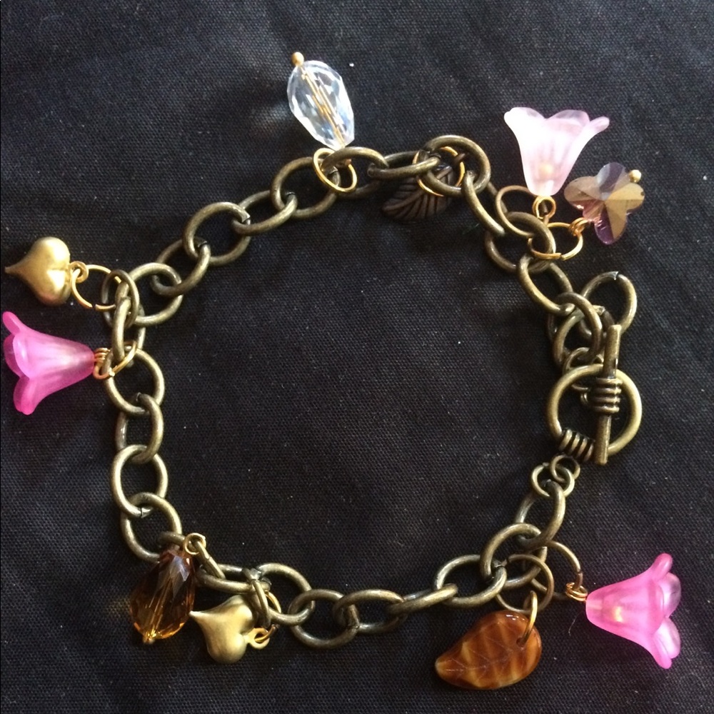 🖤  CHARMS & BEADS BRACELET  🖤